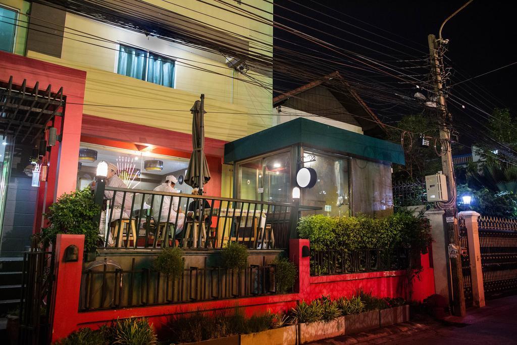 Darul Hijroh Hotel Bangkok Exterior photo